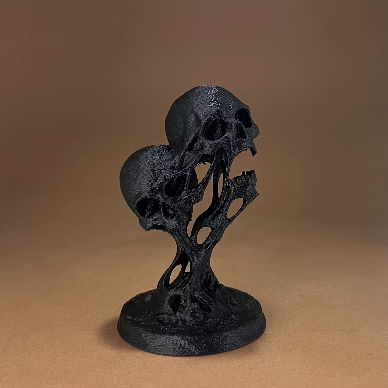 3D Printing Enthusiast - Готическая статуэтка расплавленного черепа (1 шт.)